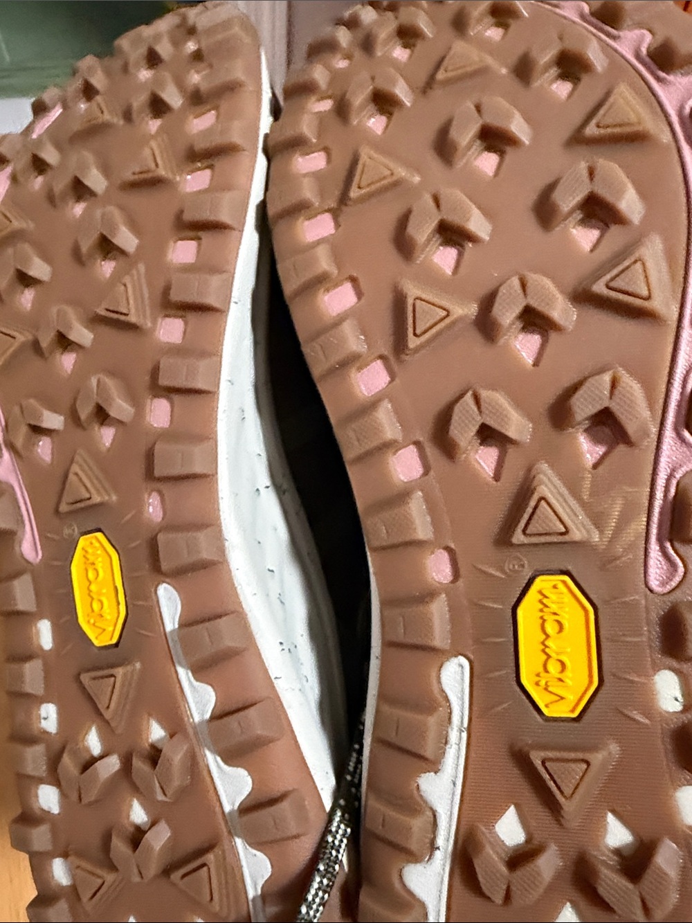 Merrell Women Antora 3 Olive Green & Gray Trail Shoes - Picture 4 of 5